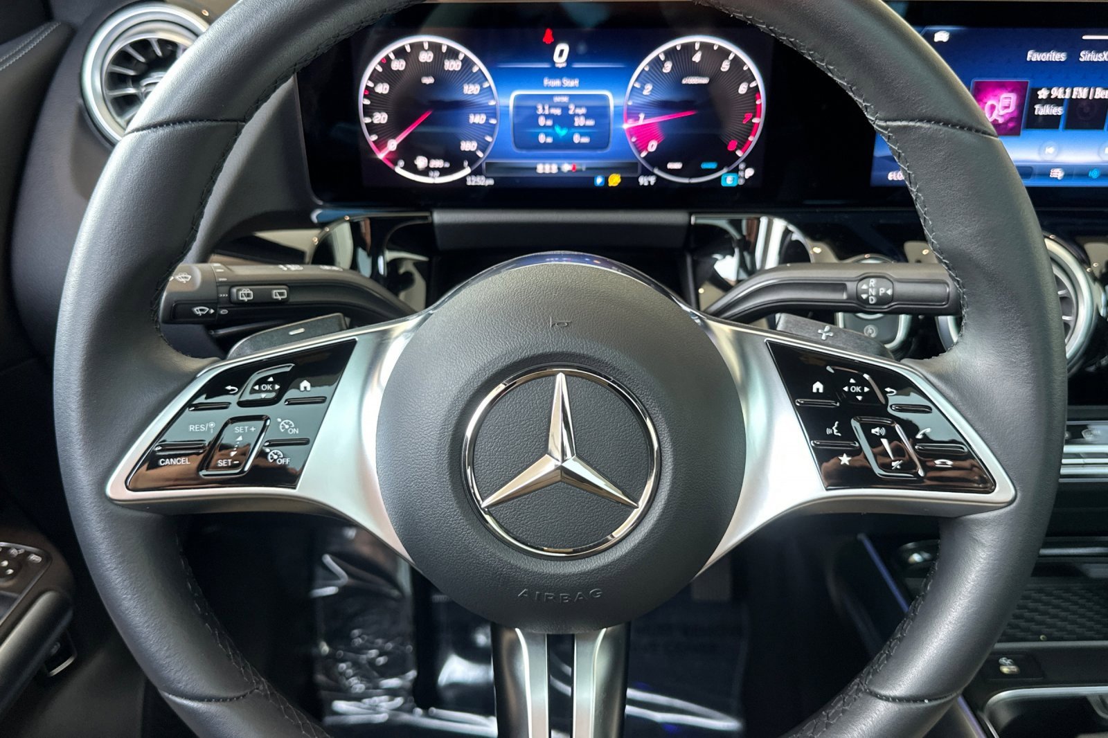 Certified 2025 Mercedes-Benz GLA 250 4MATIC image 23