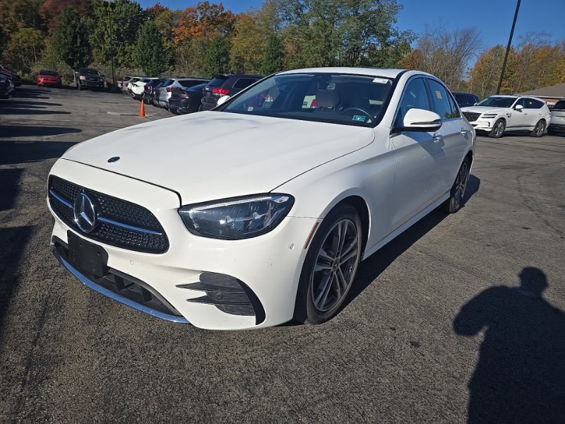 Used 2021 Mercedes-Benz E 350 4MATIC Sedan image 3