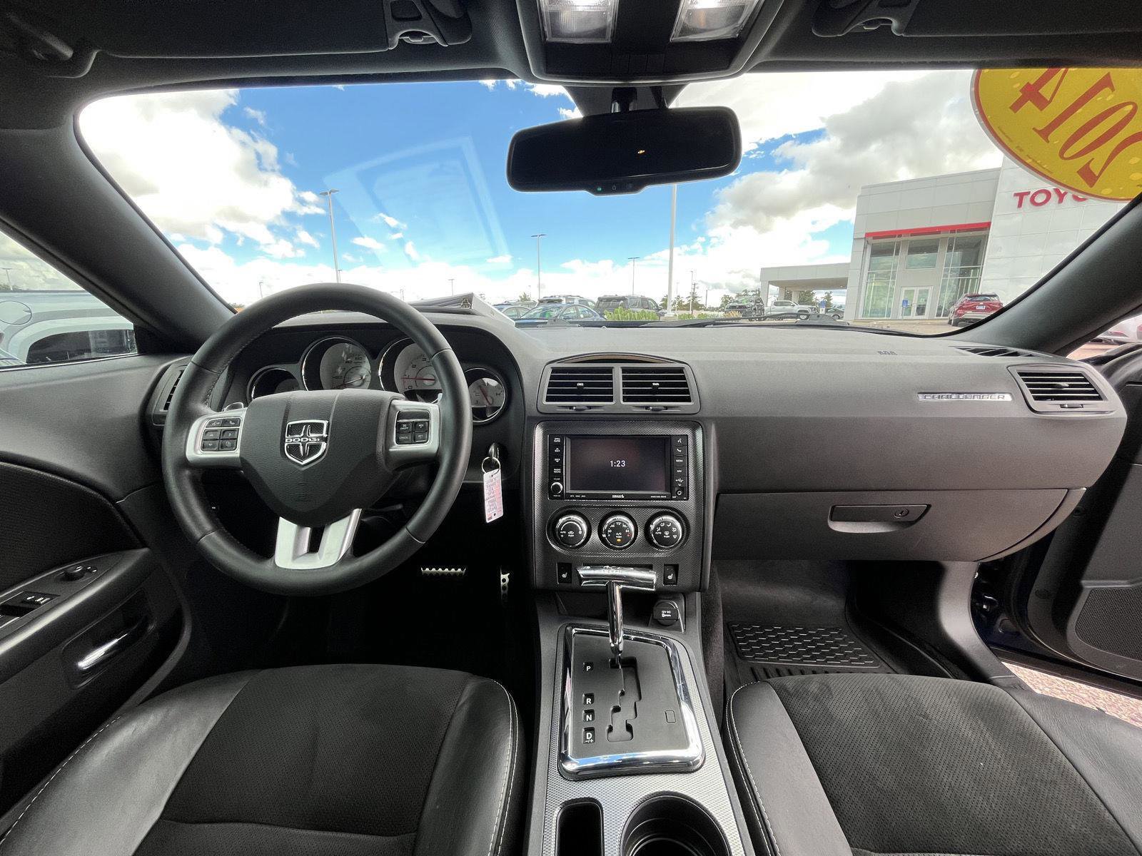 Used 2014 Dodge Challenger R/T image 23