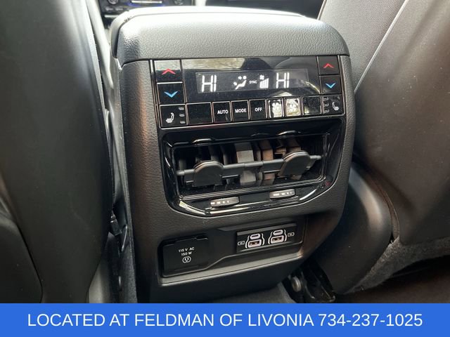 Used 2023 Jeep Grand Cherokee Summit w/ Luxury Tech Group V image 22