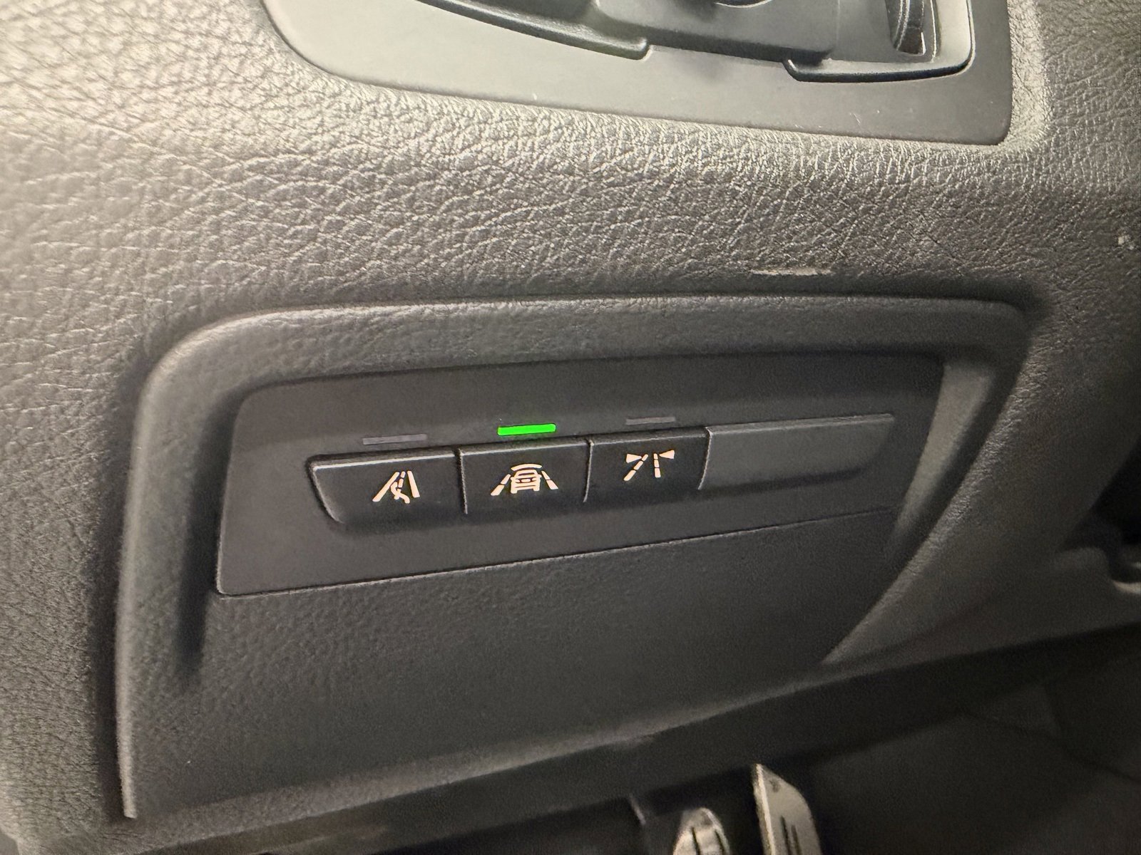 Used 2016 BMW M3 w/ Executive Package image 27