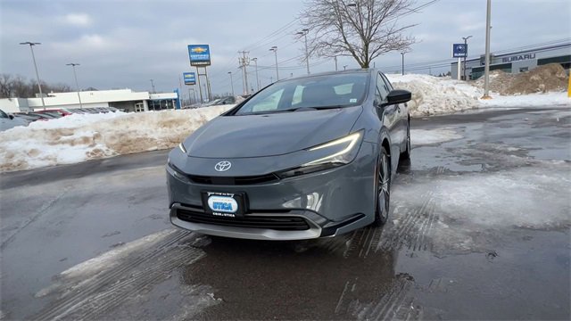 Used 2024 Toyota Prius XLE image 3