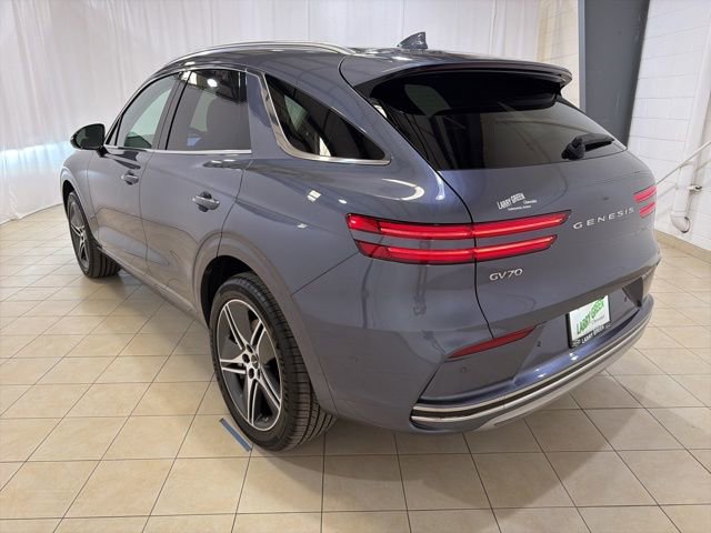 Used 2026 Genesis Electrified GV70 Prestige image 3