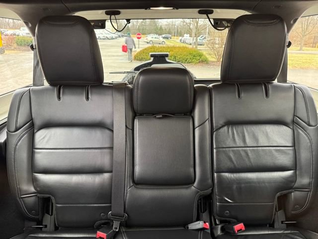 Used 2018 Jeep Wrangler Unlimited Sahara image 26