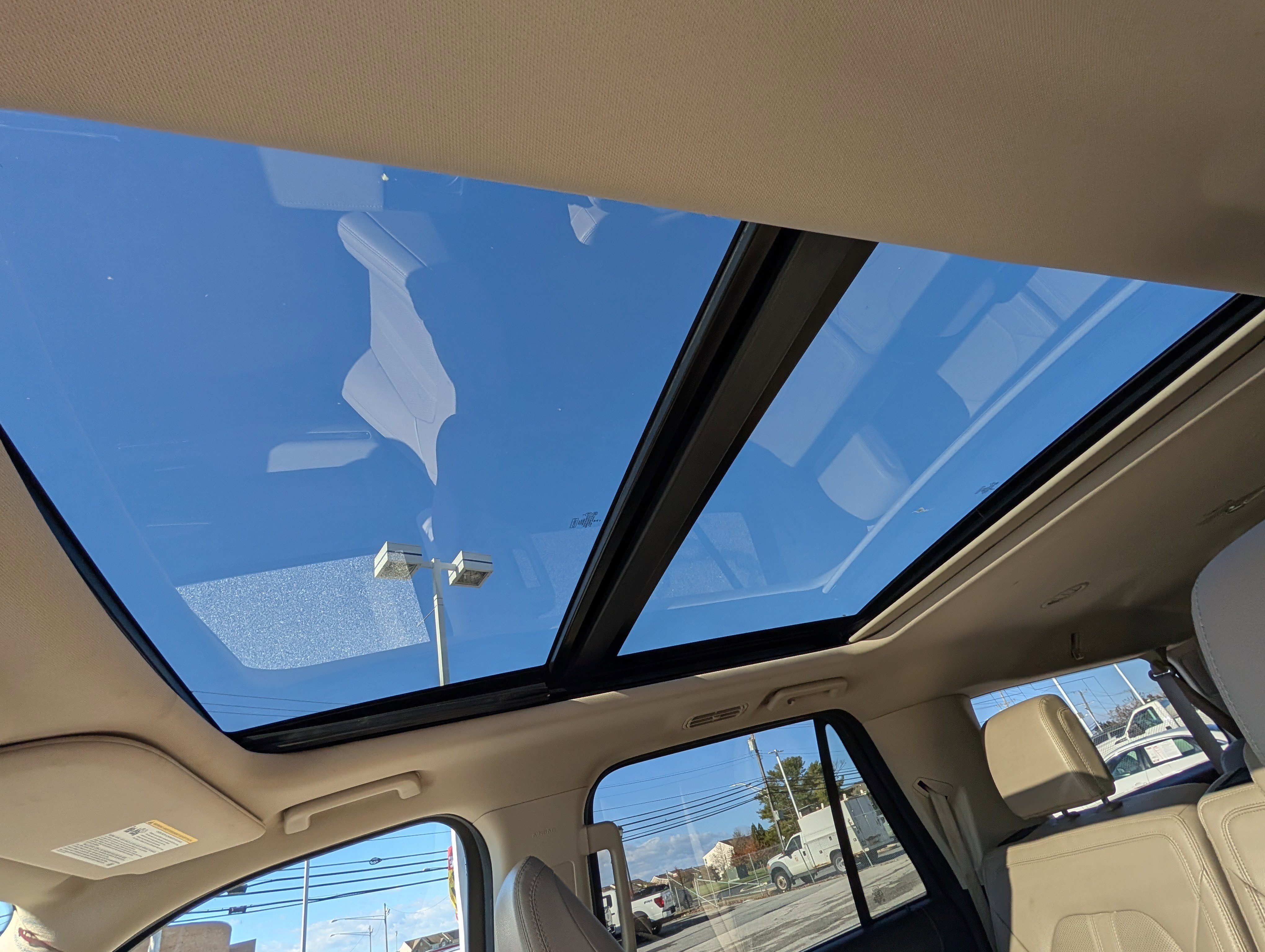 Used 2024 Ford Expedition Max Limited image 19