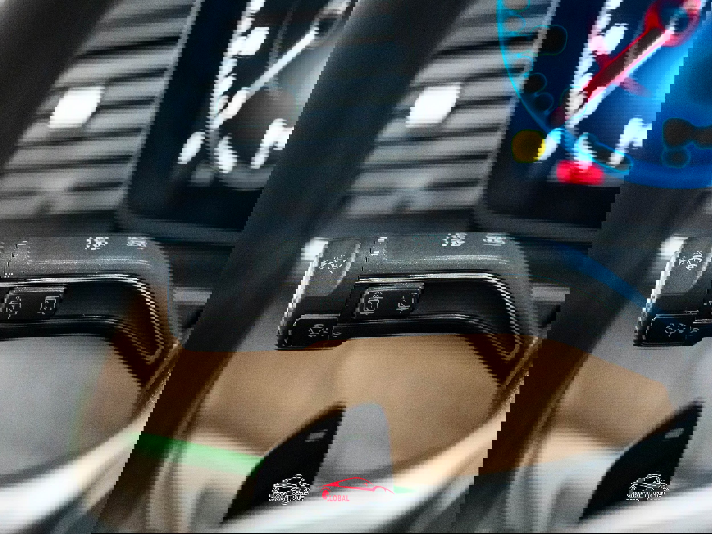 Used 2021 Mercedes-Benz GLS 450 4MATIC image 30