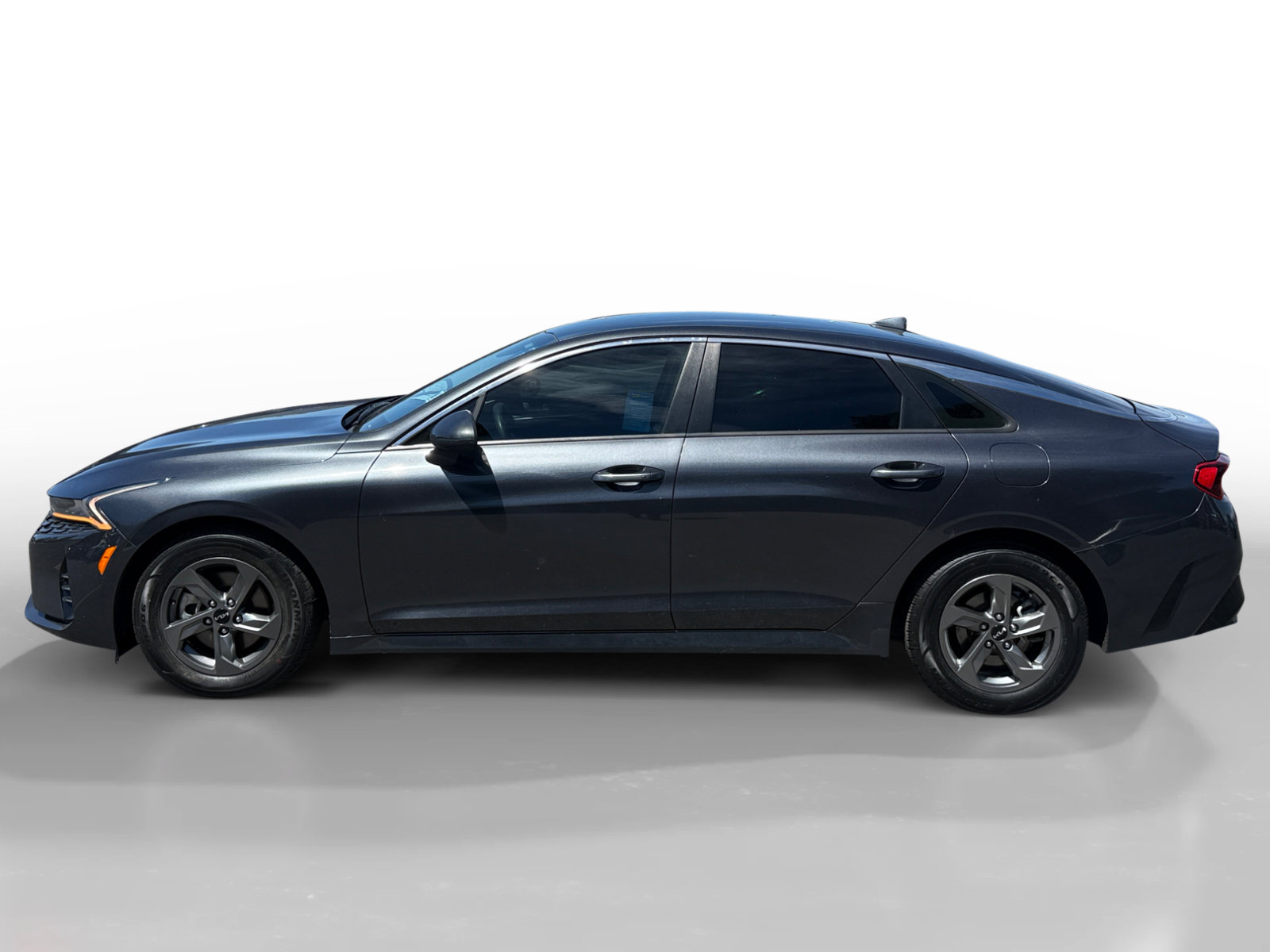 Used 2022 Kia K5 LXS FWD image 2