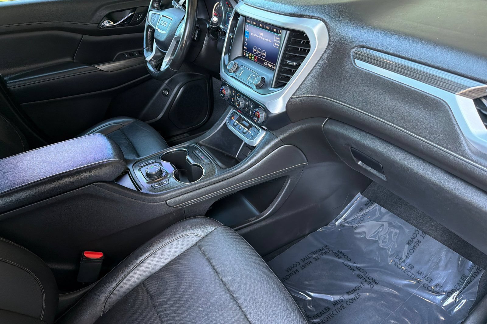 Used 2020 GMC Acadia SLT AWD/4WD image 17