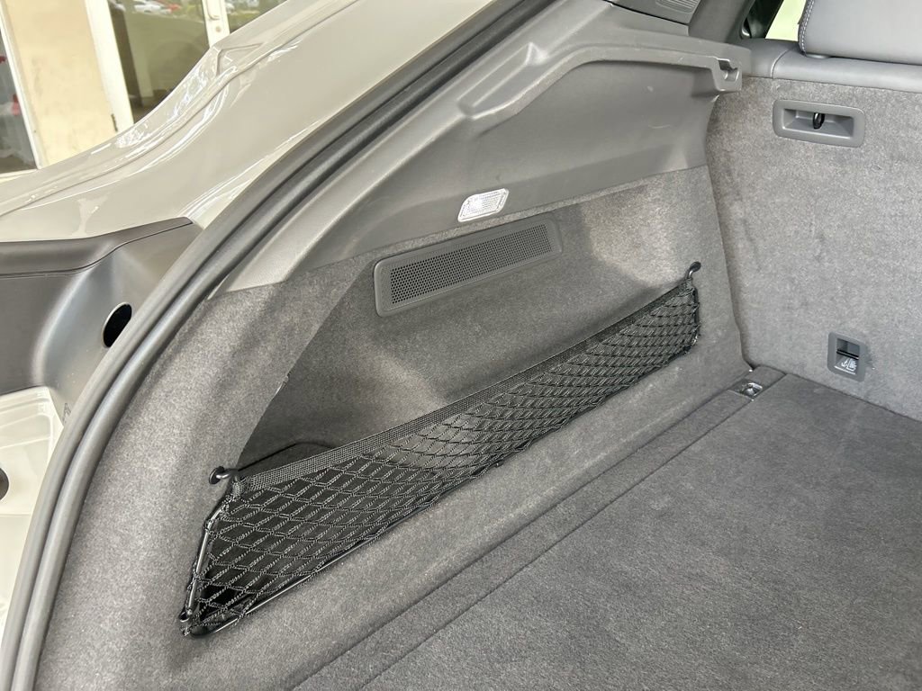 Used 2022 Porsche Cayenne Coupe image 35