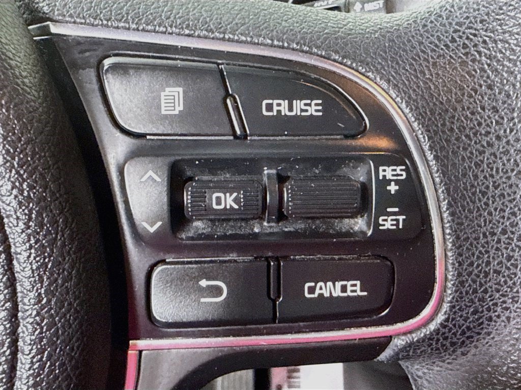 Used 2018 Kia Optima LX w/ 17" Alloy Wheels Package FWD image 14