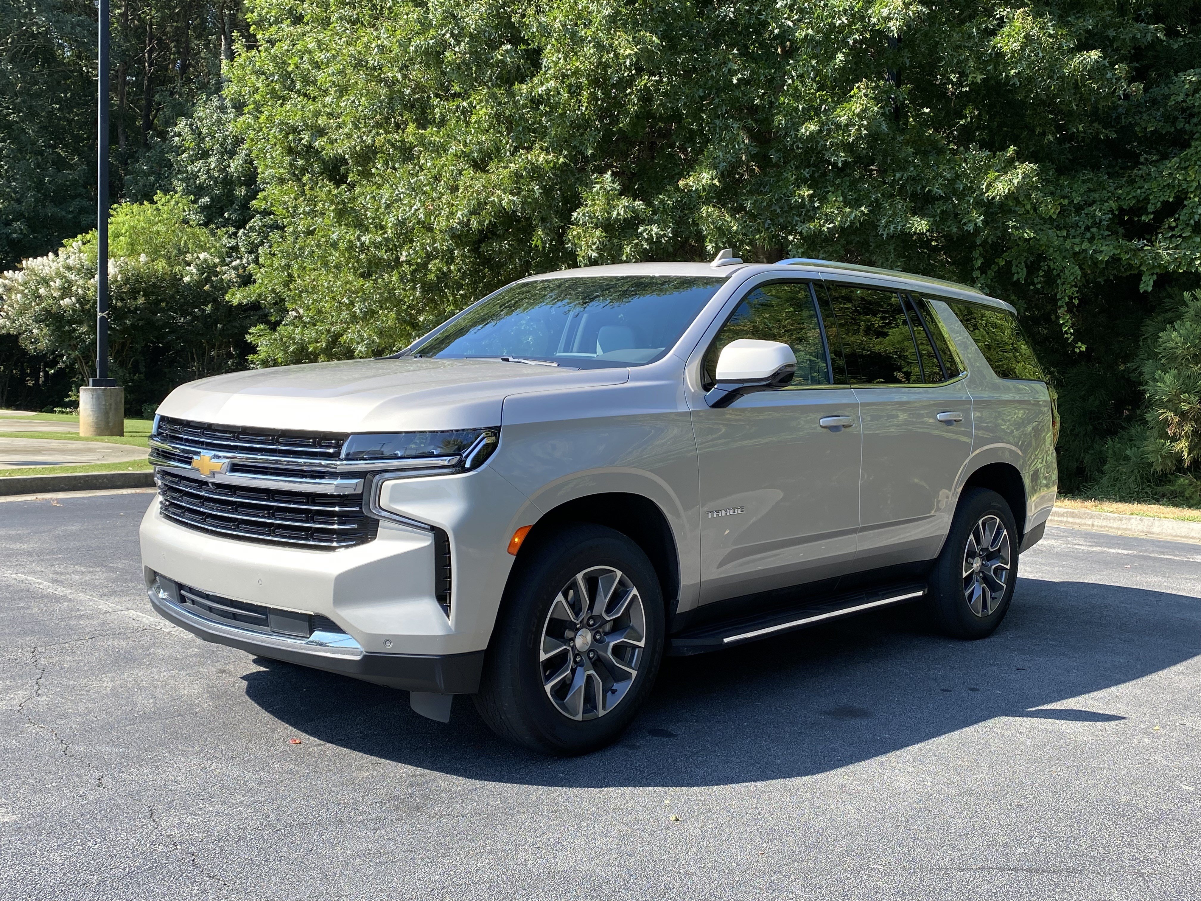 Used 2023 Chevrolet Tahoe LT w/ Luxury Package RWD image 5