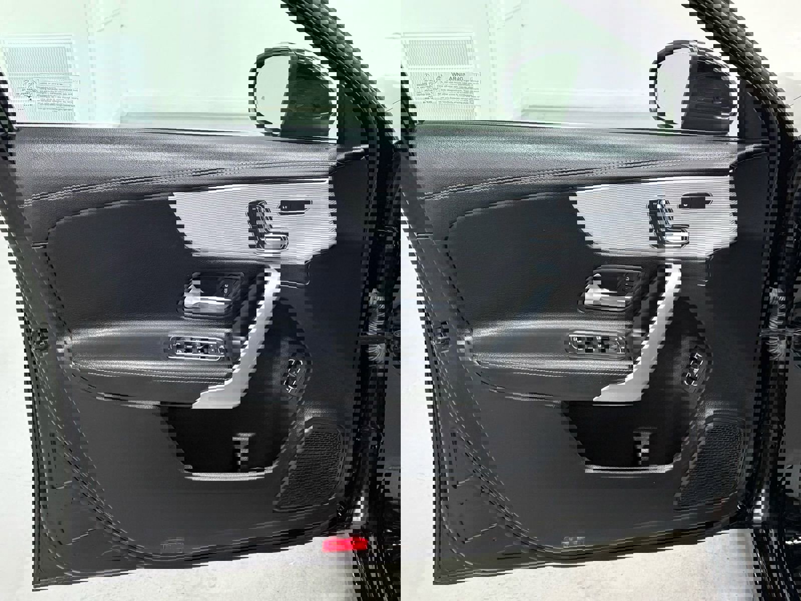 Used 2020 Mercedes-Benz A 220 4MATIC w/ AMG Line image 33