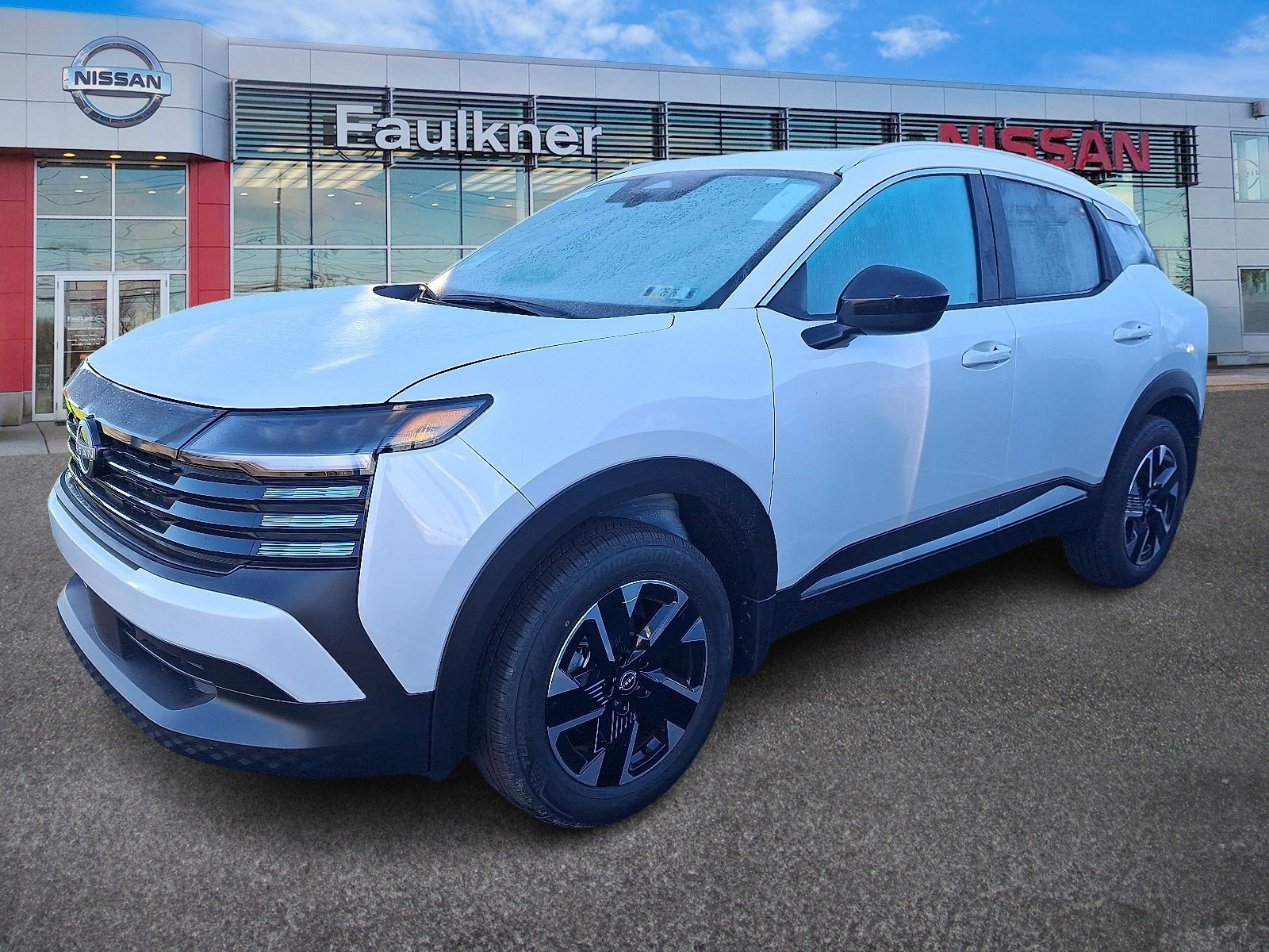 New 2026 Nissan Kicks SV w/ SV Premium Package image 3