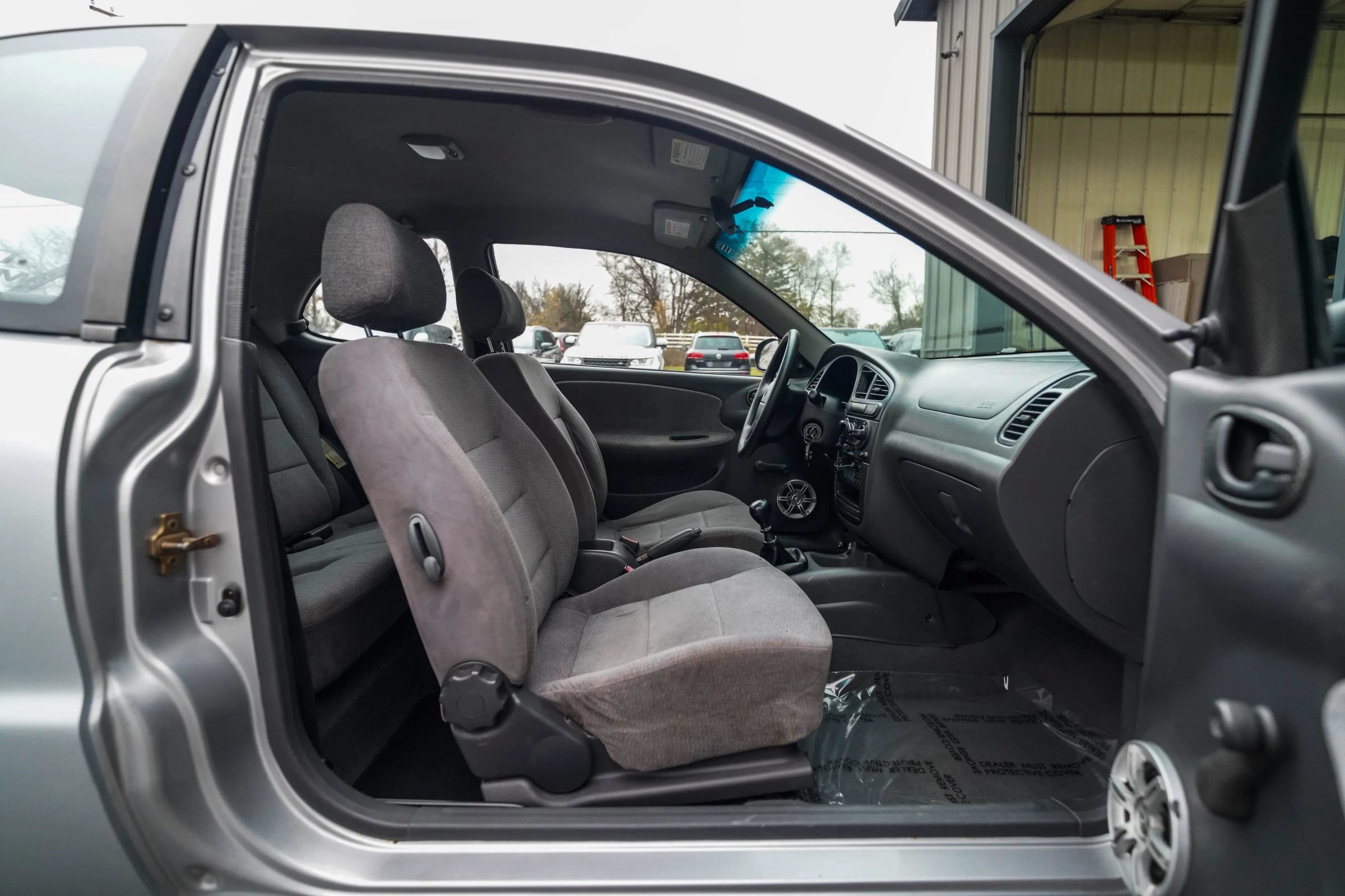 Used 2001 Daewoo Lanos S FWD image 20