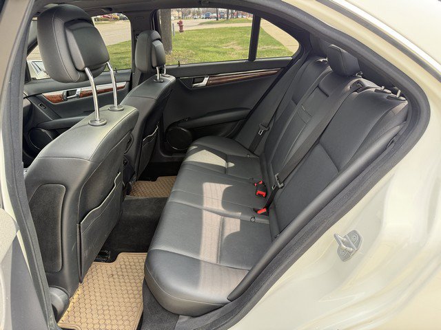Used 2011 Mercedes-Benz C 300 4MATIC Sedan image 10