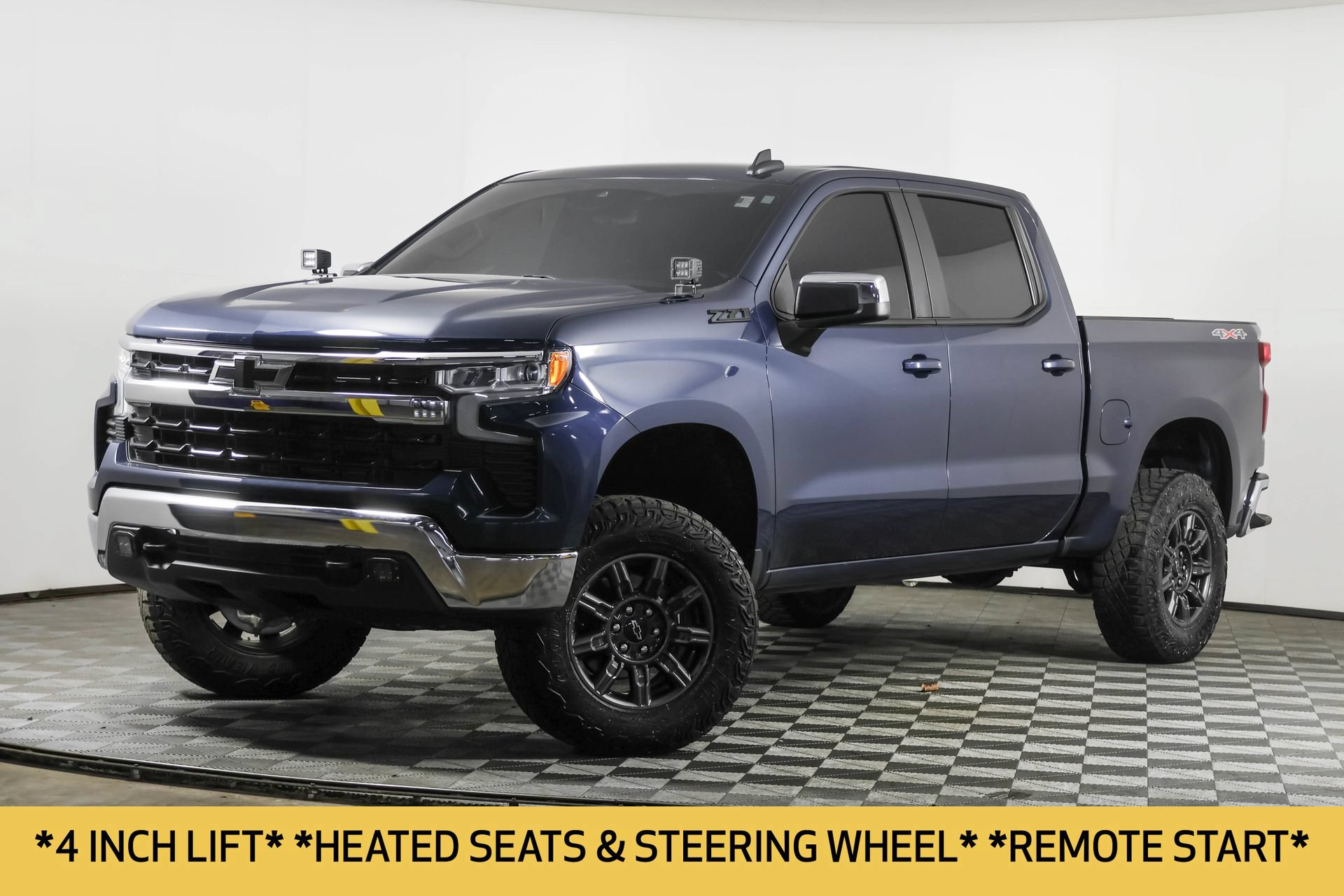 Used 2023 Chevrolet Silverado 1500 LT AWD/4WD image 2