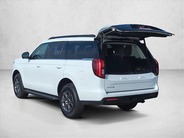 Used 2025 Ford Expedition Active RWD image 10
