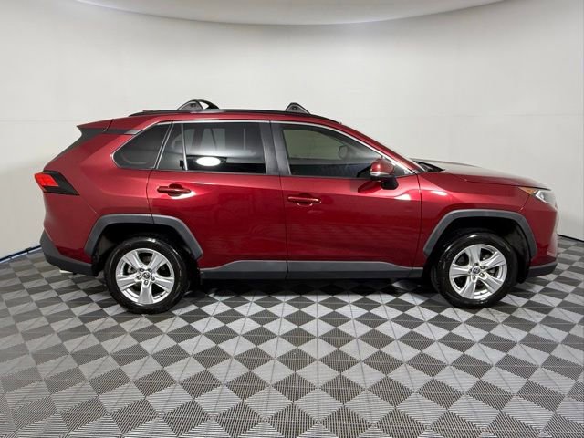 Used 2020 Toyota RAV4 XLE FWD image 7