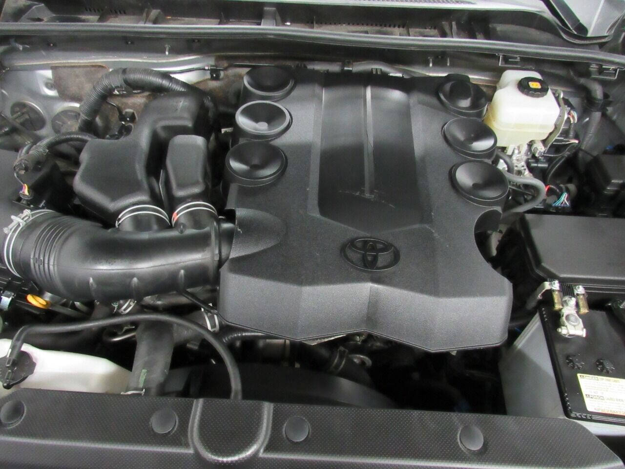 Used 2020 Toyota 4Runner SR5 Premium AWD/4WD image 5