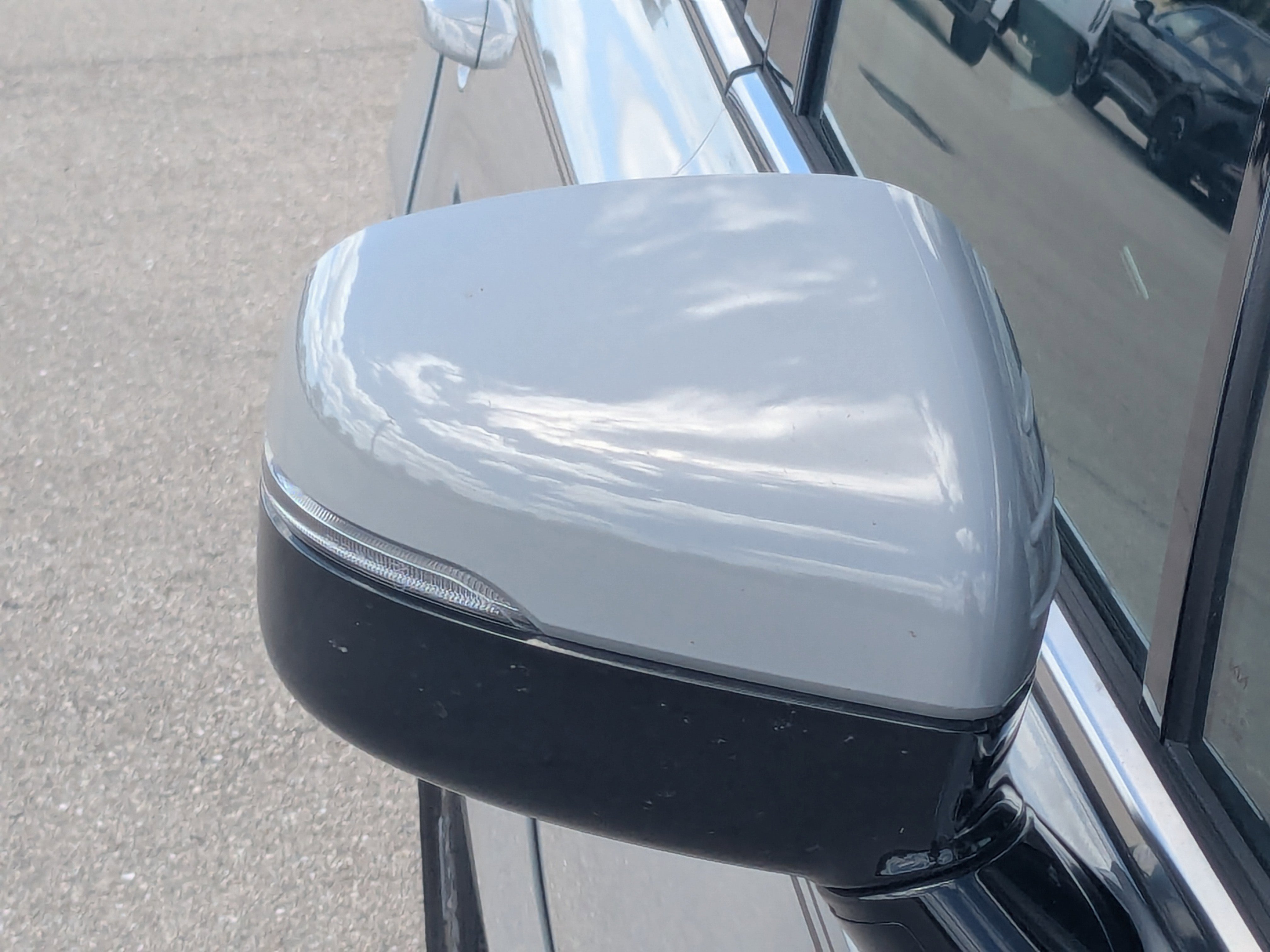 Certified 2024 Kia Sorento S w/ Panoramic Sunroof Package image 12