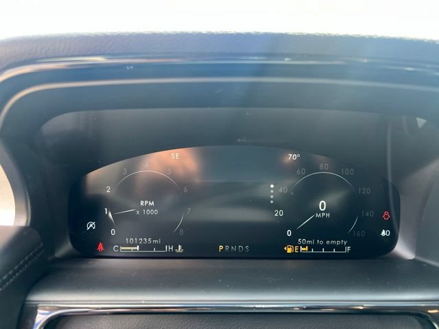 Used 2023 Lincoln Nautilus AWD image 7