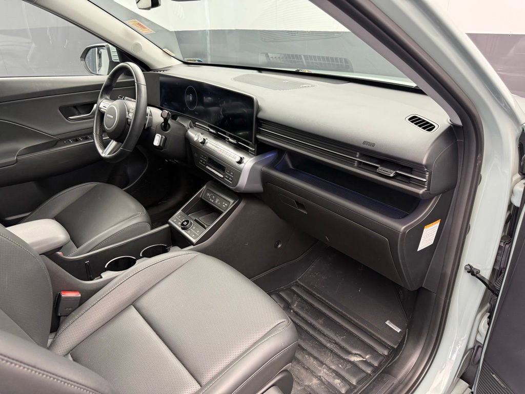 Used 2025 Hyundai Kona Limited image 51