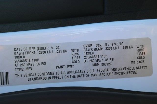 Used 2024 Jeep Grand Cherokee Limited AWD/4WD image 34