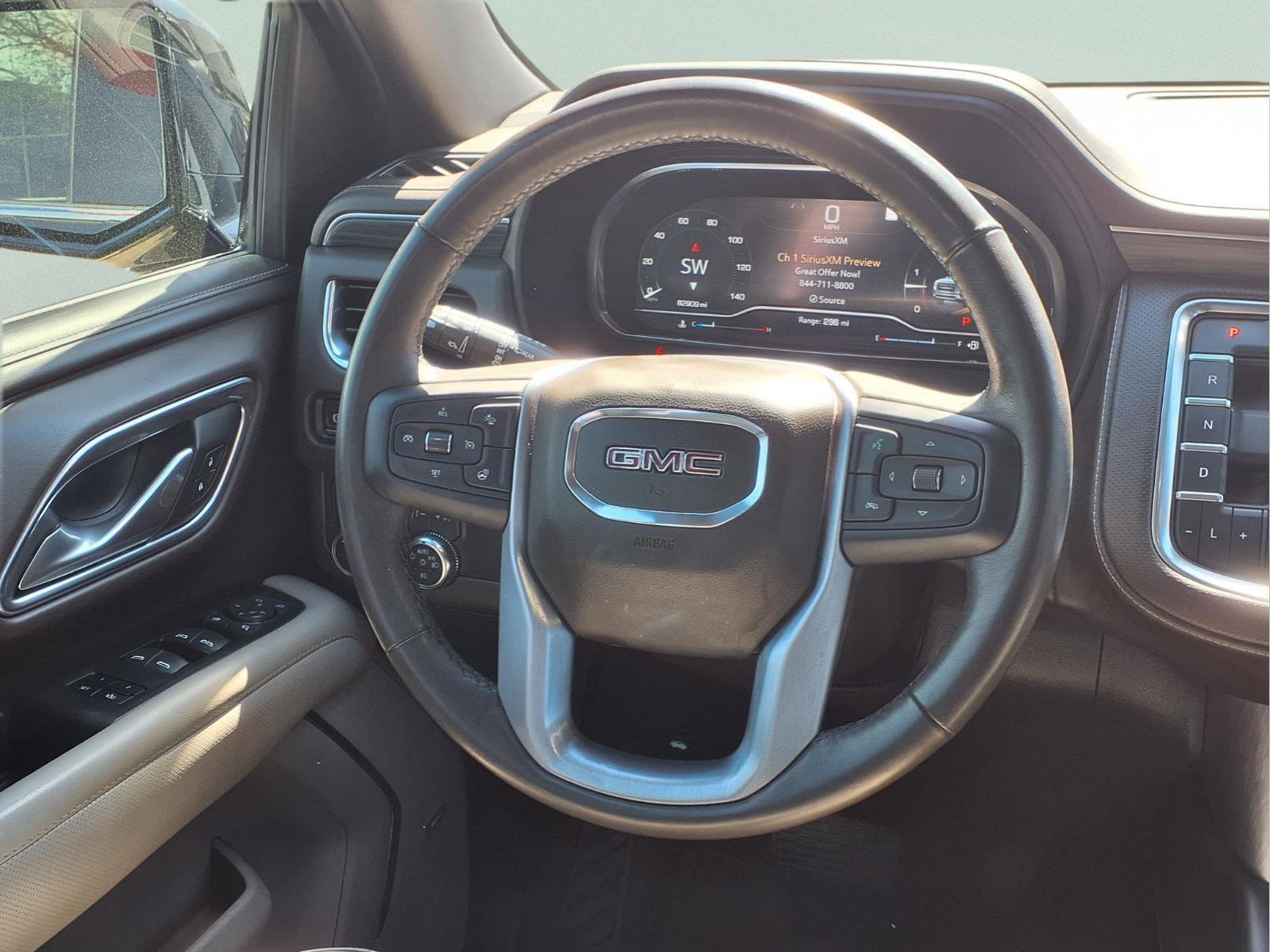 Used 2022 GMC Yukon XL SLT w/ SLT Luxury Package RWD image 11