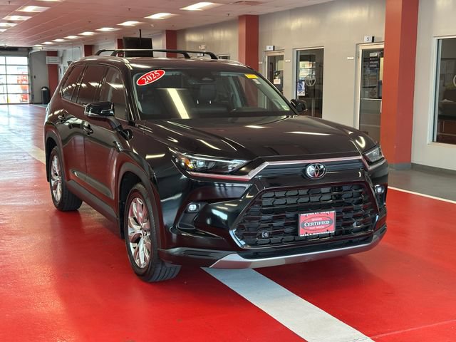 Certified 2025 Toyota Grand Highlander AWD image 2