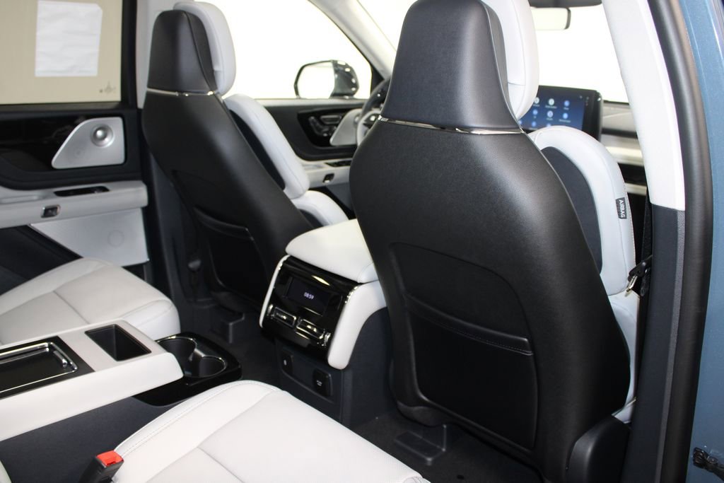 New 2026 Lincoln Aviator Reserve image 30