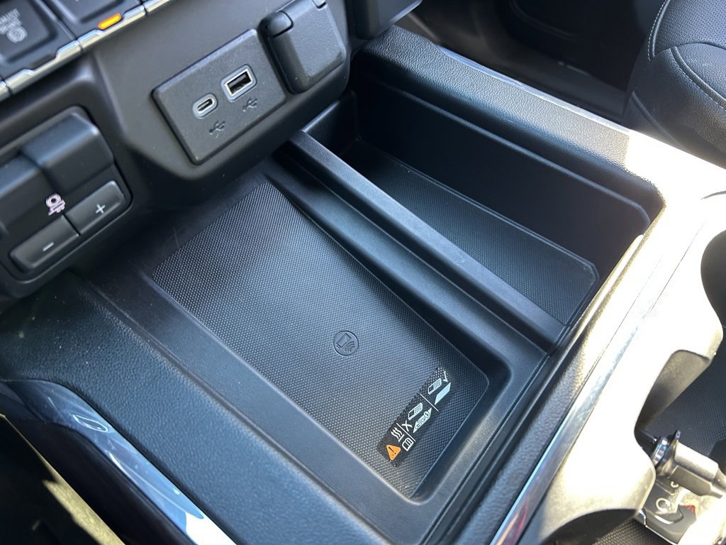 Used 2023 GMC Sierra 3500 SLT w/ SLT Premium Package image 35