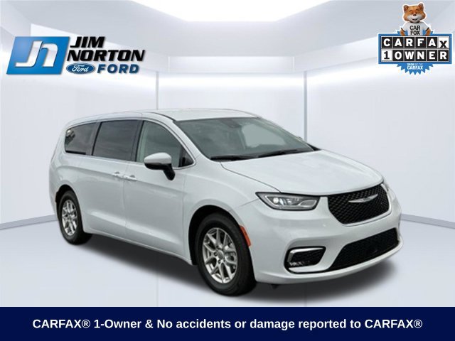 Used 2023 Chrysler Pacifica Touring-L
