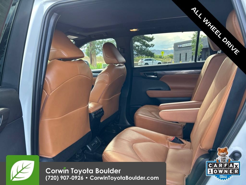 Used 2026 Toyota Highlander Platinum AWD/4WD image 23