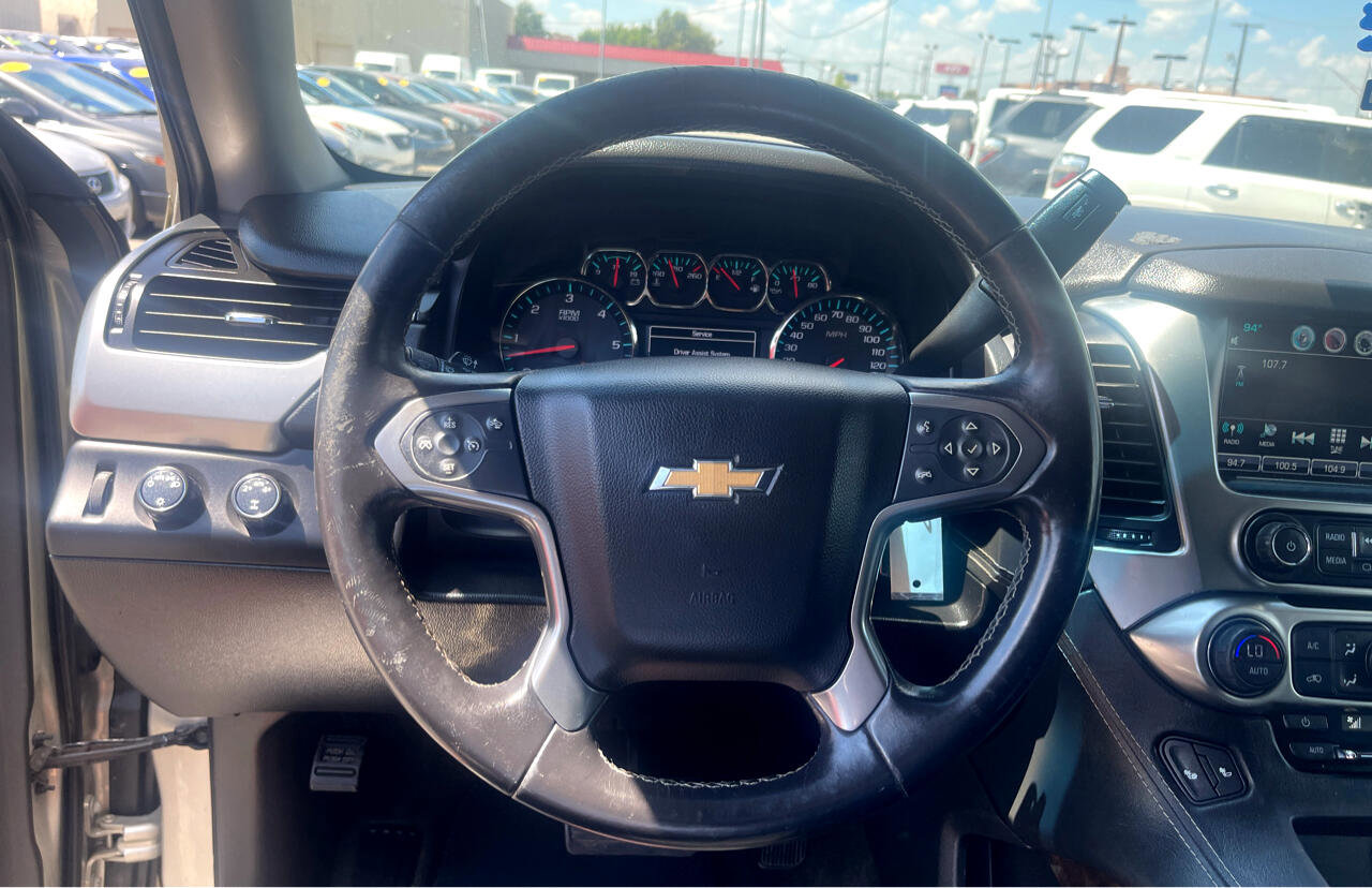 Used 2016 Chevrolet Suburban LT image 17