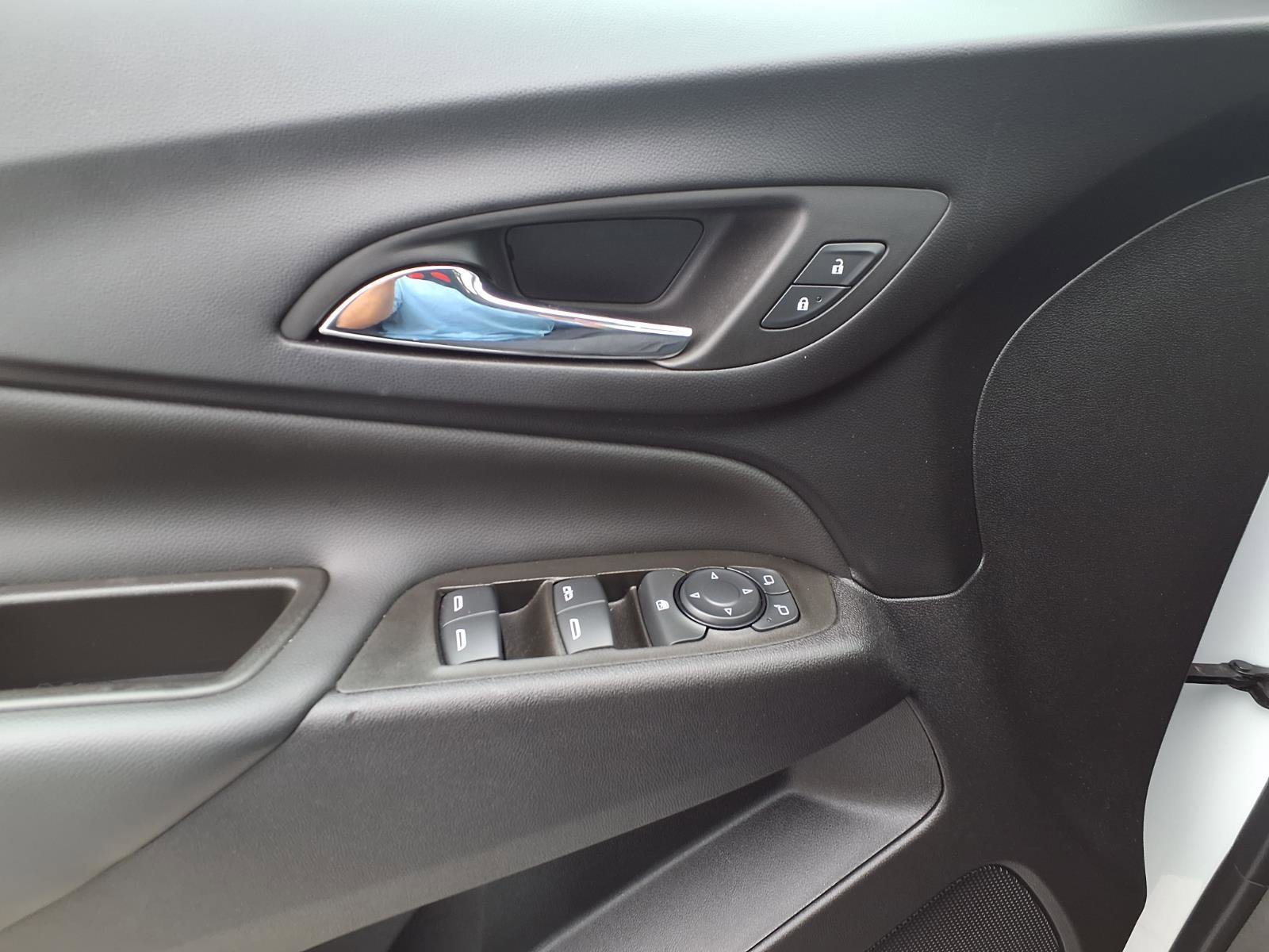 Used 2024 Chevrolet Equinox LT image 20