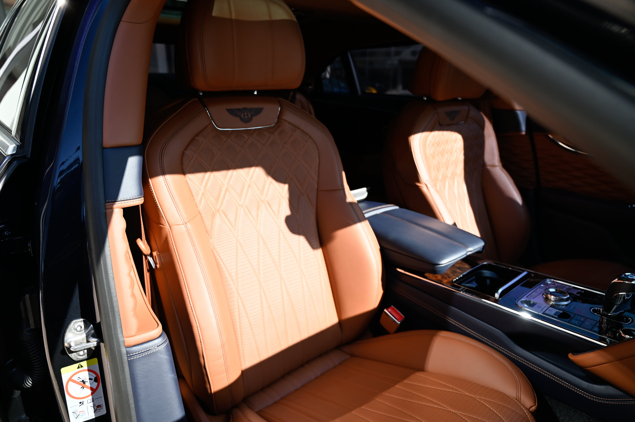 Used 2022 Bentley Flying Spur V8 AWD/4WD image 62