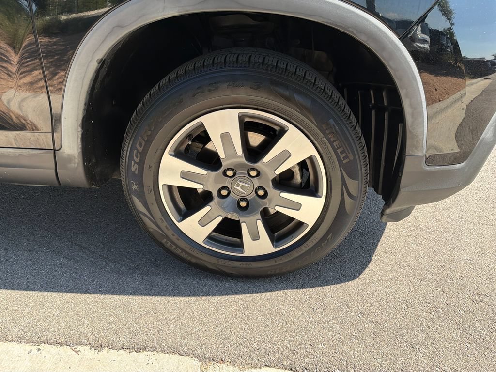 Used 2017 Honda Ridgeline RTL-T image 16