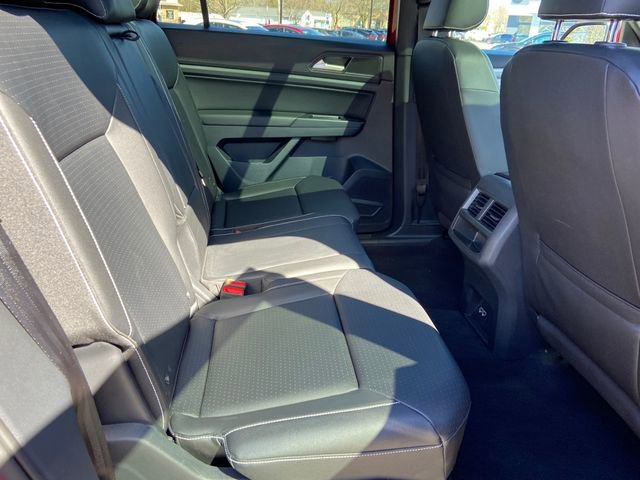 Used 2020 Volkswagen Atlas Cross Sport SEL image 28