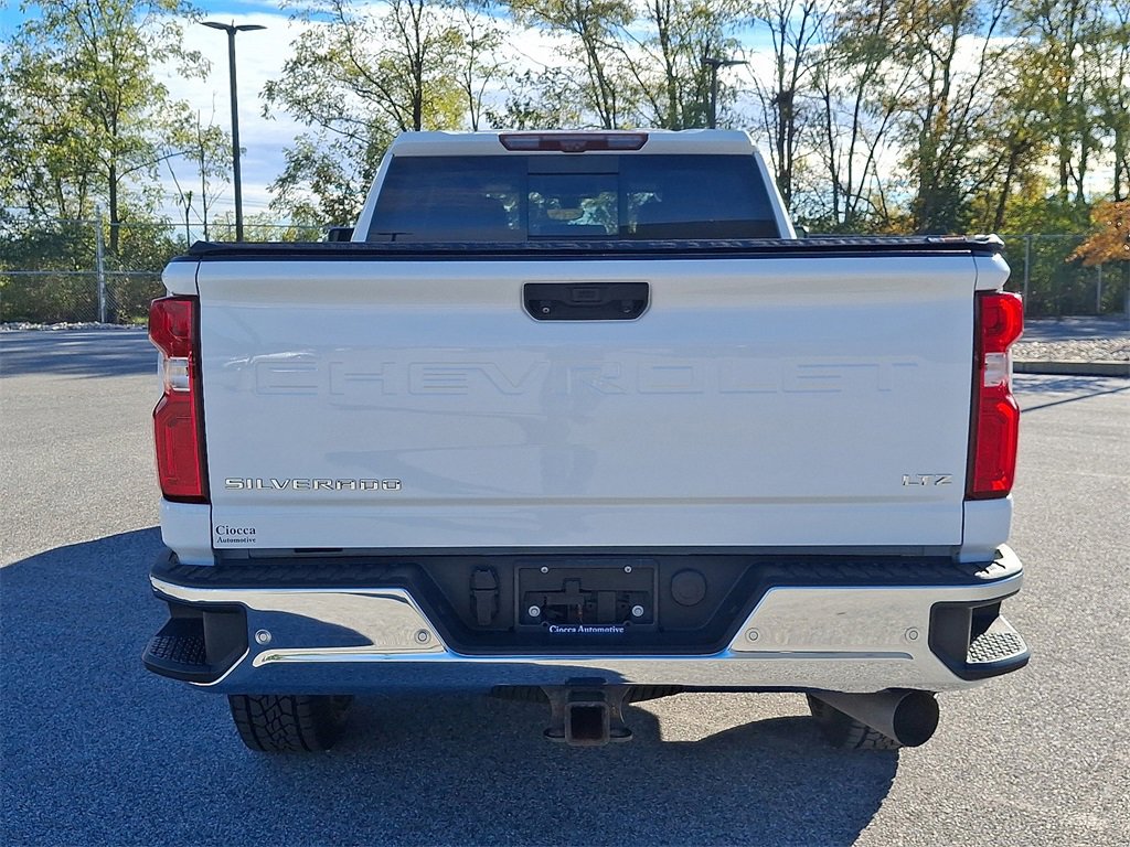 Used 2020 Chevrolet Silverado 2500 LTZ w/ Technology Package image 9