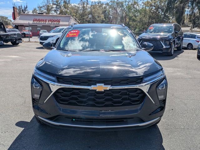 Certified 2025 Chevrolet Trax LT w/ LT Convenience Package image 3