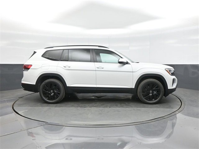 New 2026 Volkswagen Atlas SE image 8