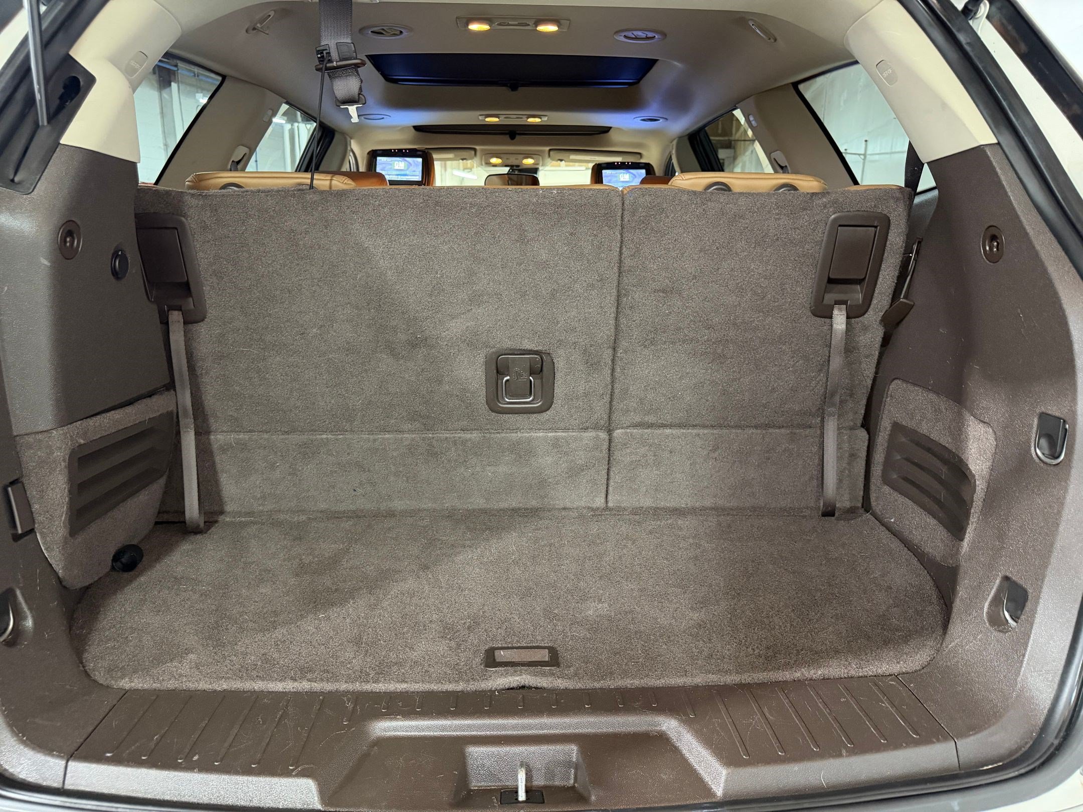 Used 2014 Buick Enclave Premium FWD image 21