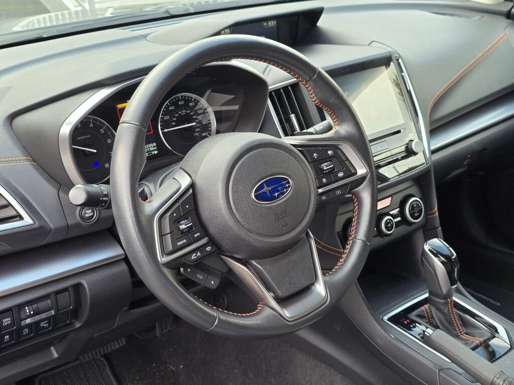 Used 2023 Subaru Crosstrek 2.5i Limited AWD/4WD image 11