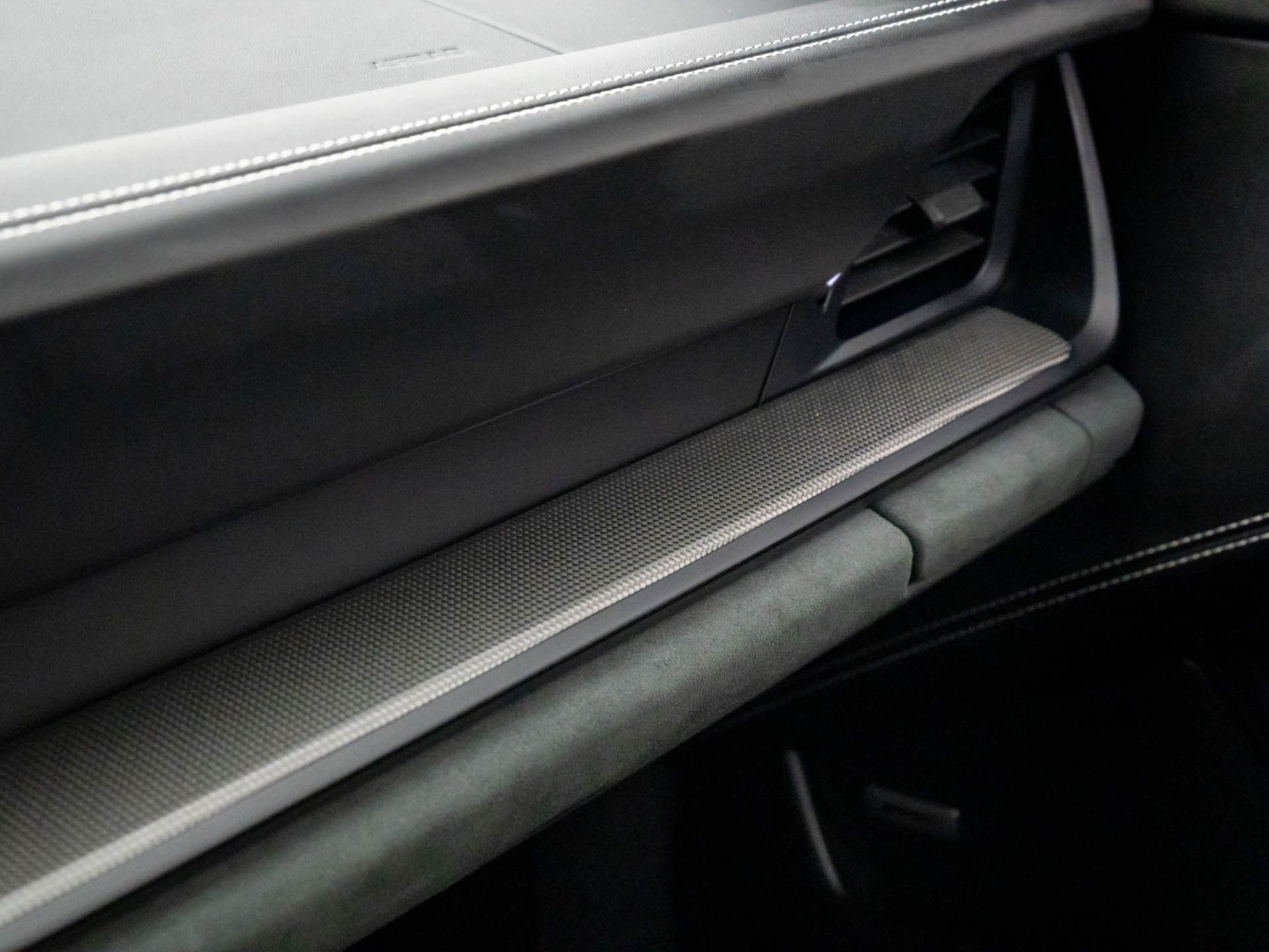 Certified 2024 Porsche 911 Carrera GTS image 30