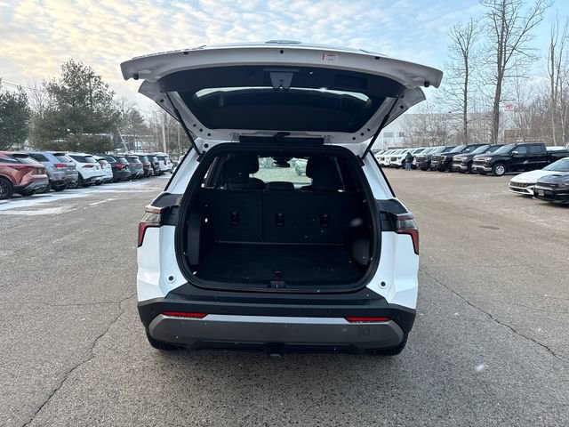 Used 2025 Chevrolet Equinox LT image 13