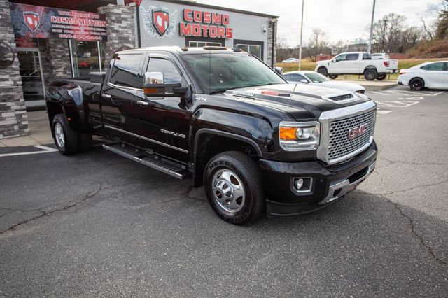 Used 2017 GMC Sierra 3500 Denali w/ Duramax Plus Package image 2