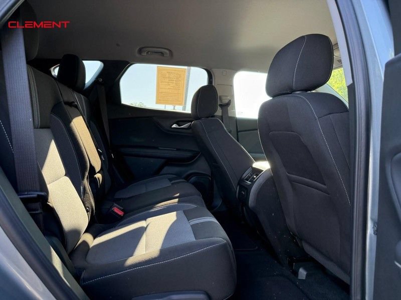 Used 2025 Chevrolet Blazer LT AWD/4WD image 13