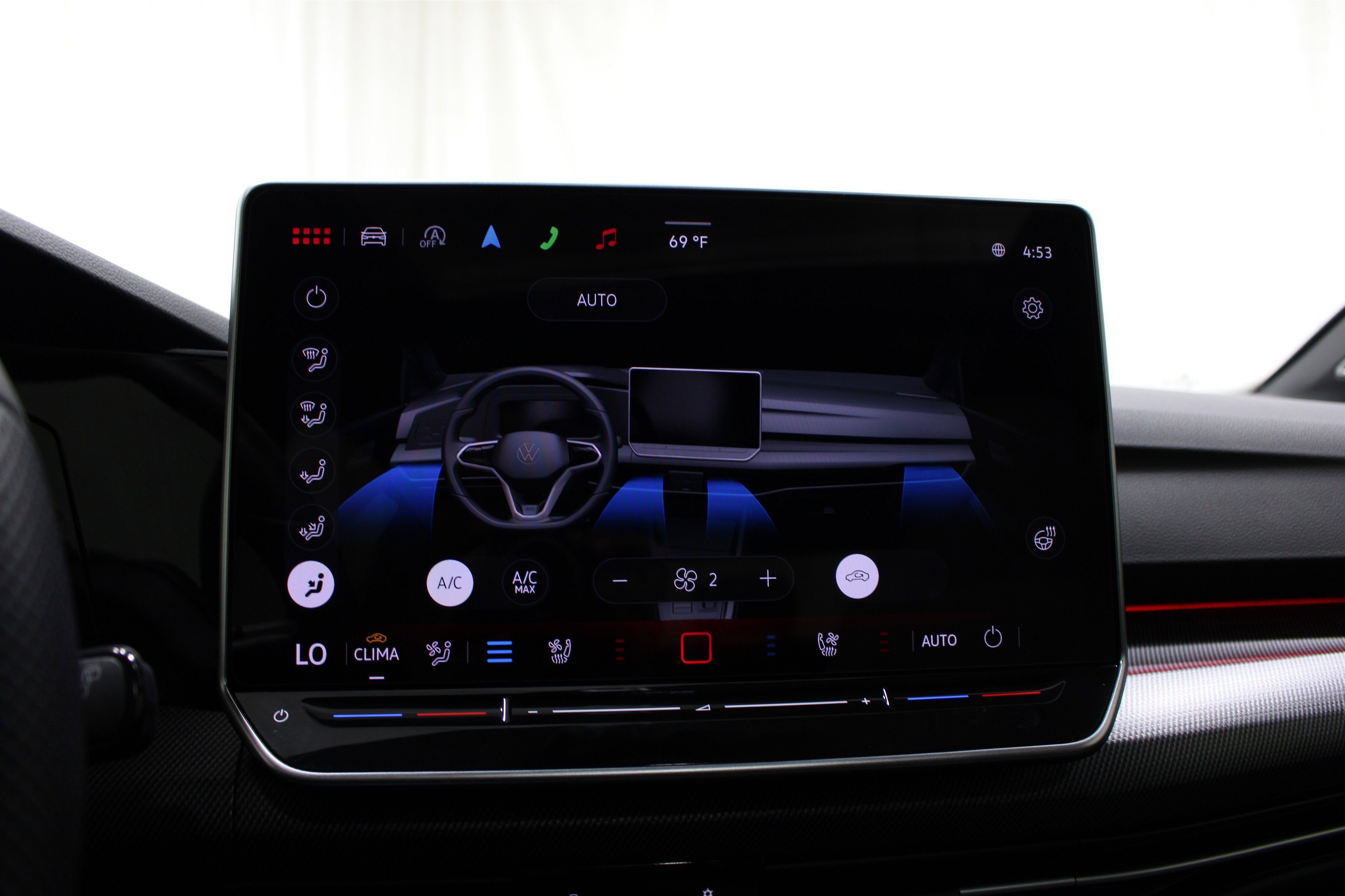 Used 2025 Volkswagen GTI SE image 18