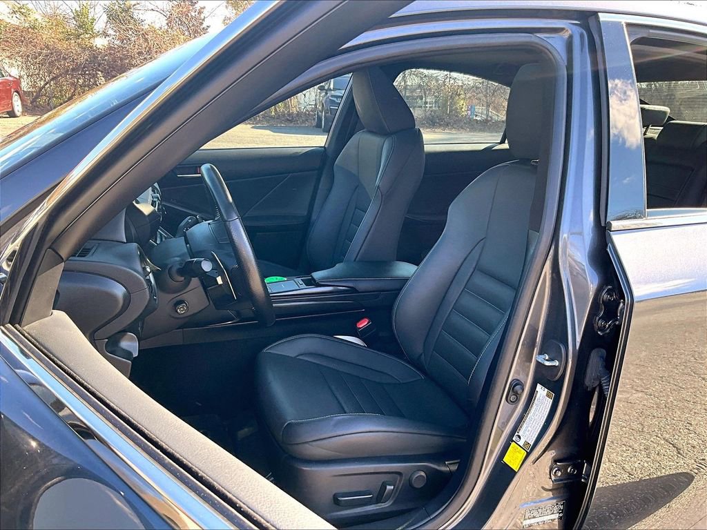 Used 2023 Lexus IS 350 F Sport image 22