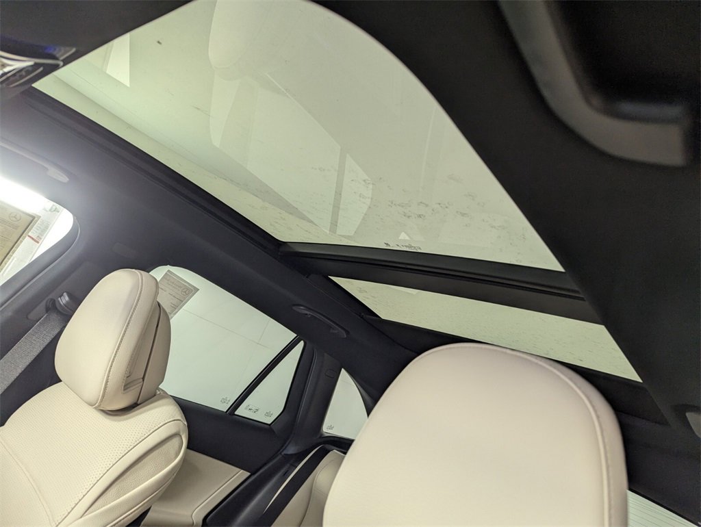 New 2026 Mercedes-Benz GLC 300 4MATIC image 9